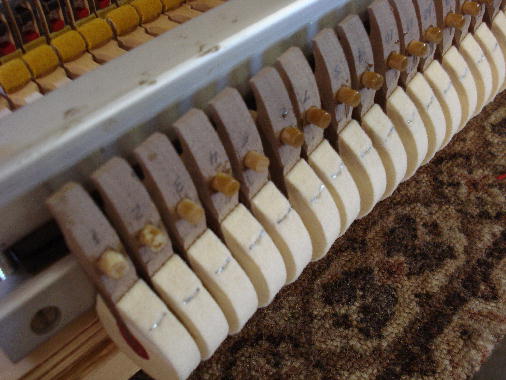 25 Clamp bass section shanks for removing tips 25 Clamp bass section shanks for removing tips